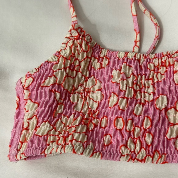 Pretty triangl bikini top 💞❤️ - Picture 2 of 2